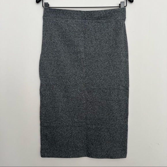 H&M Heather Gray Stretch Pencil Skirt - Picture 1 of 2